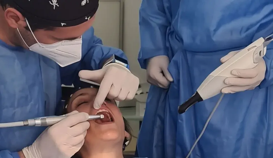 Escáner intraoral en Clínica Dental Fuset en Valencia